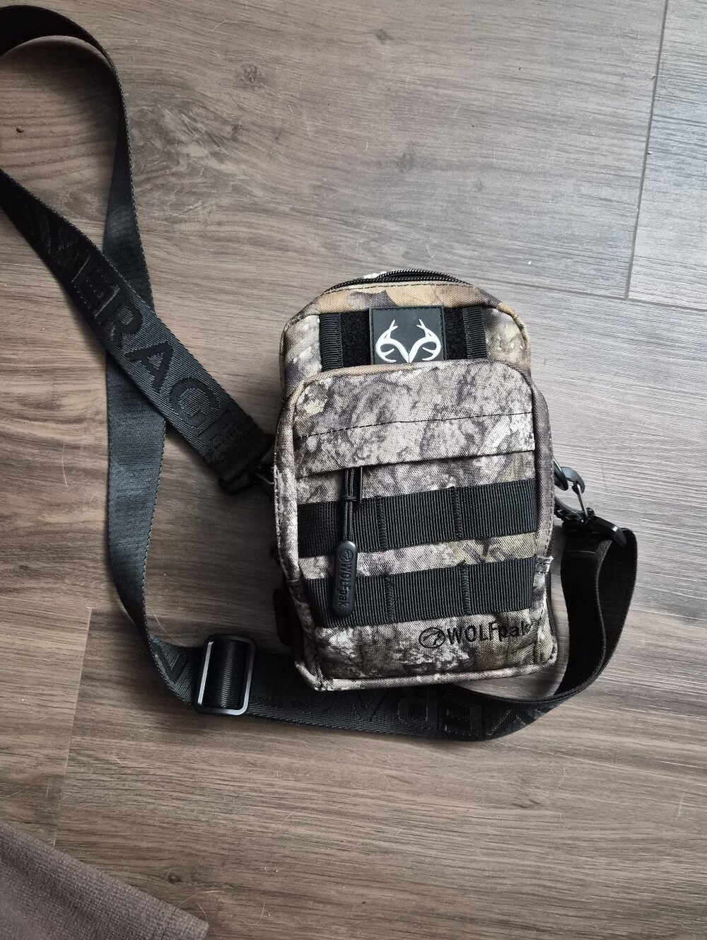 WolfPak Camo Crossbody Sling Bag 4L- Brown/Gray